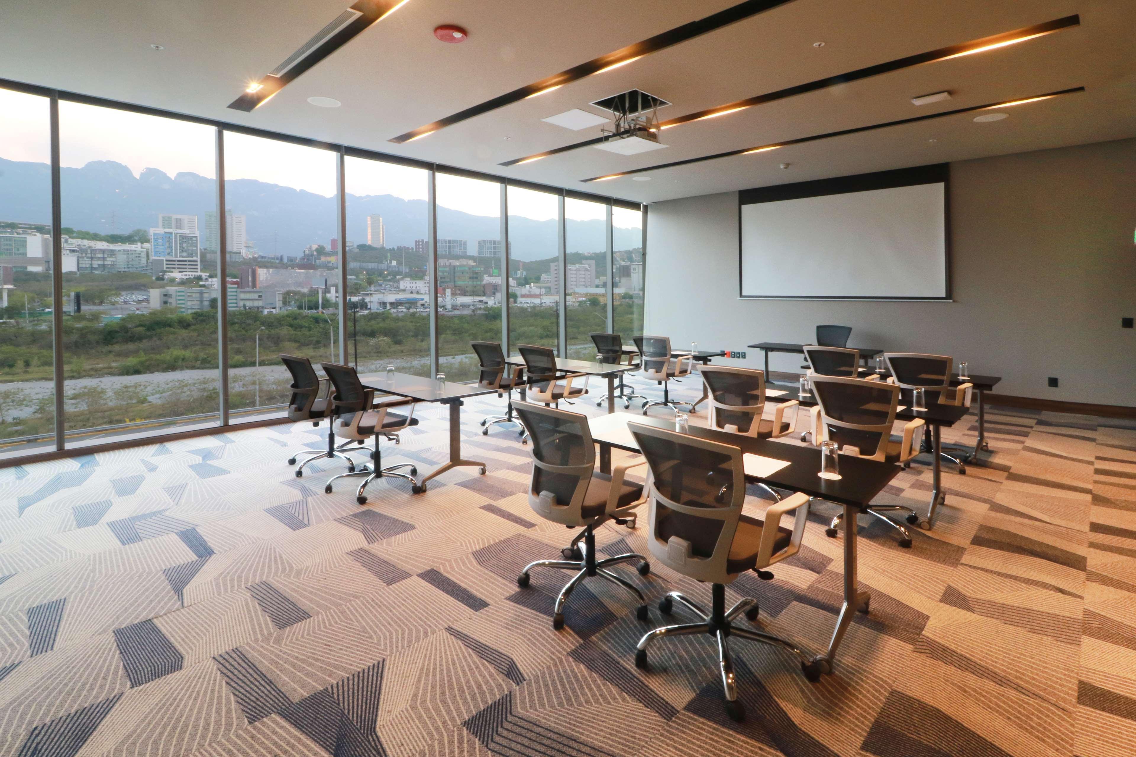 Hilton Garden Inn Monterrey Obispado Kültér fotó