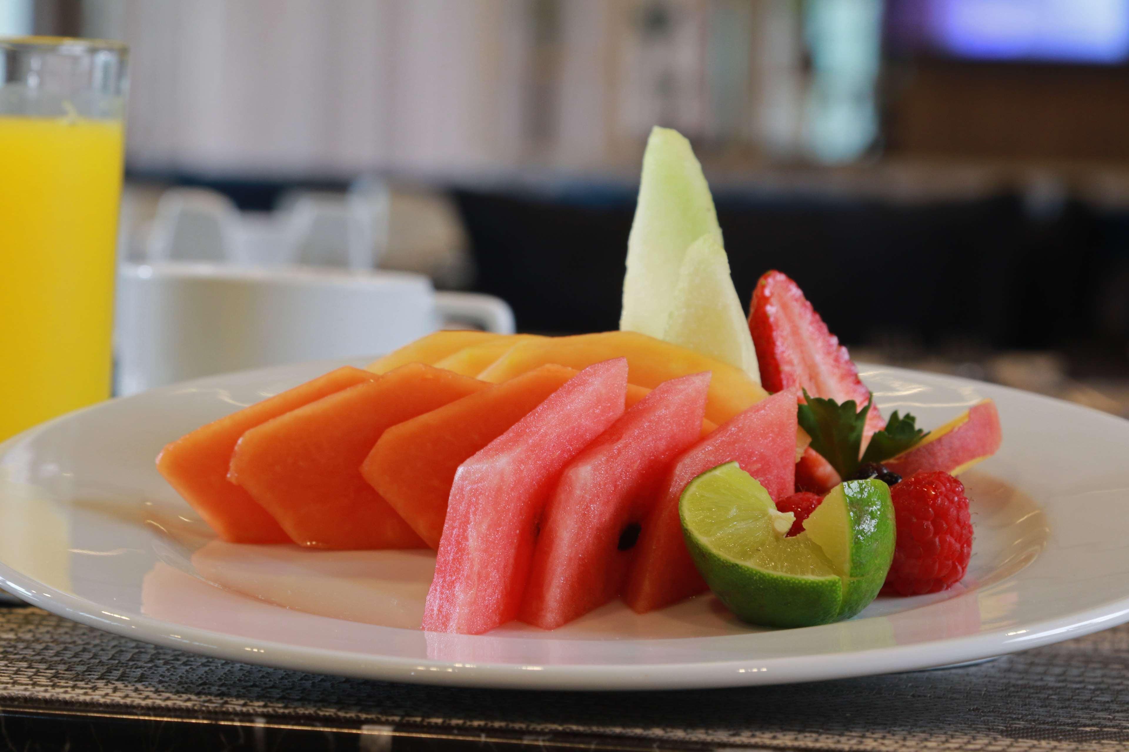 Hilton Garden Inn Monterrey Obispado Kültér fotó