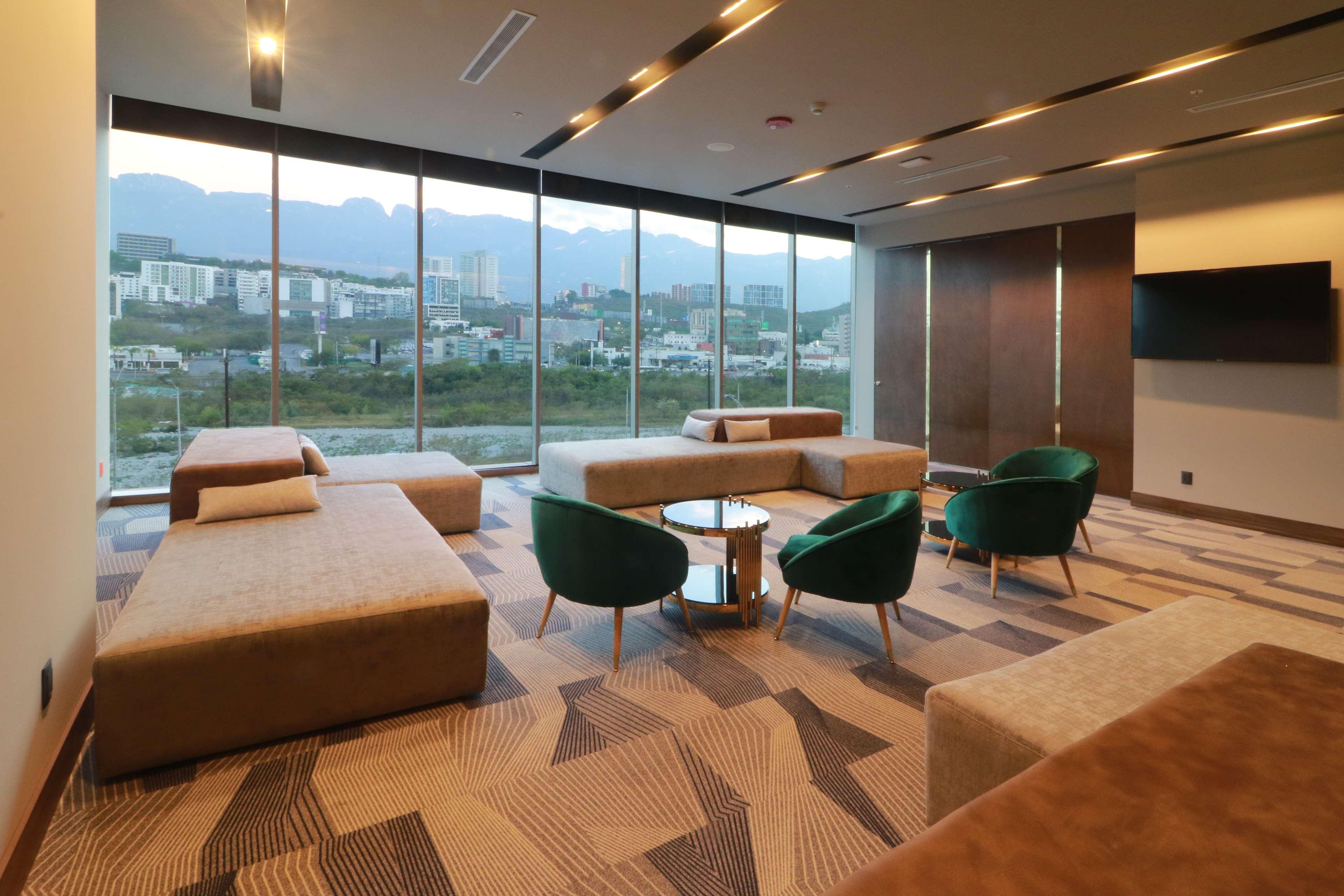Hilton Garden Inn Monterrey Obispado Kültér fotó