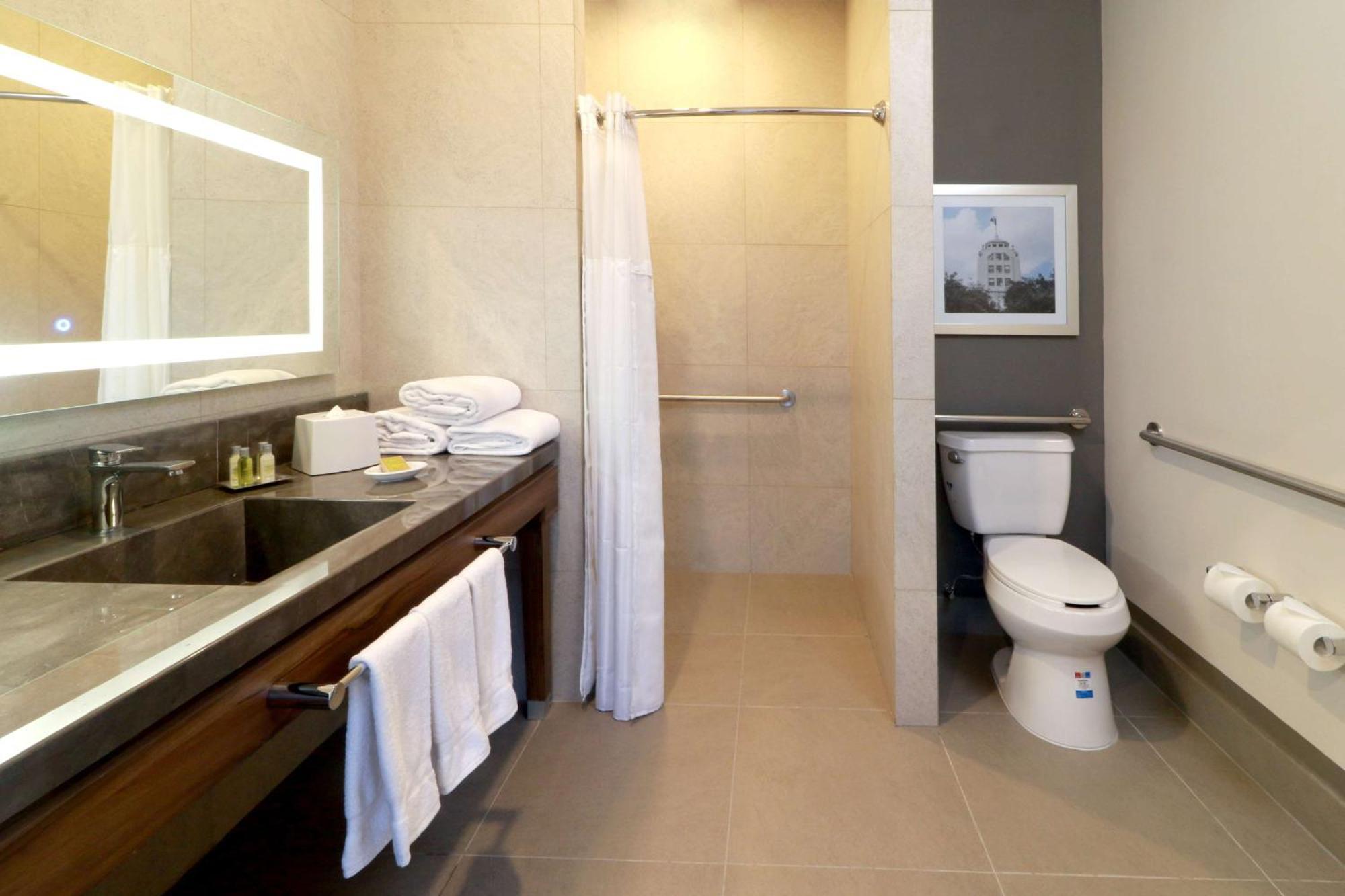 Hilton Garden Inn Monterrey Obispado Kültér fotó