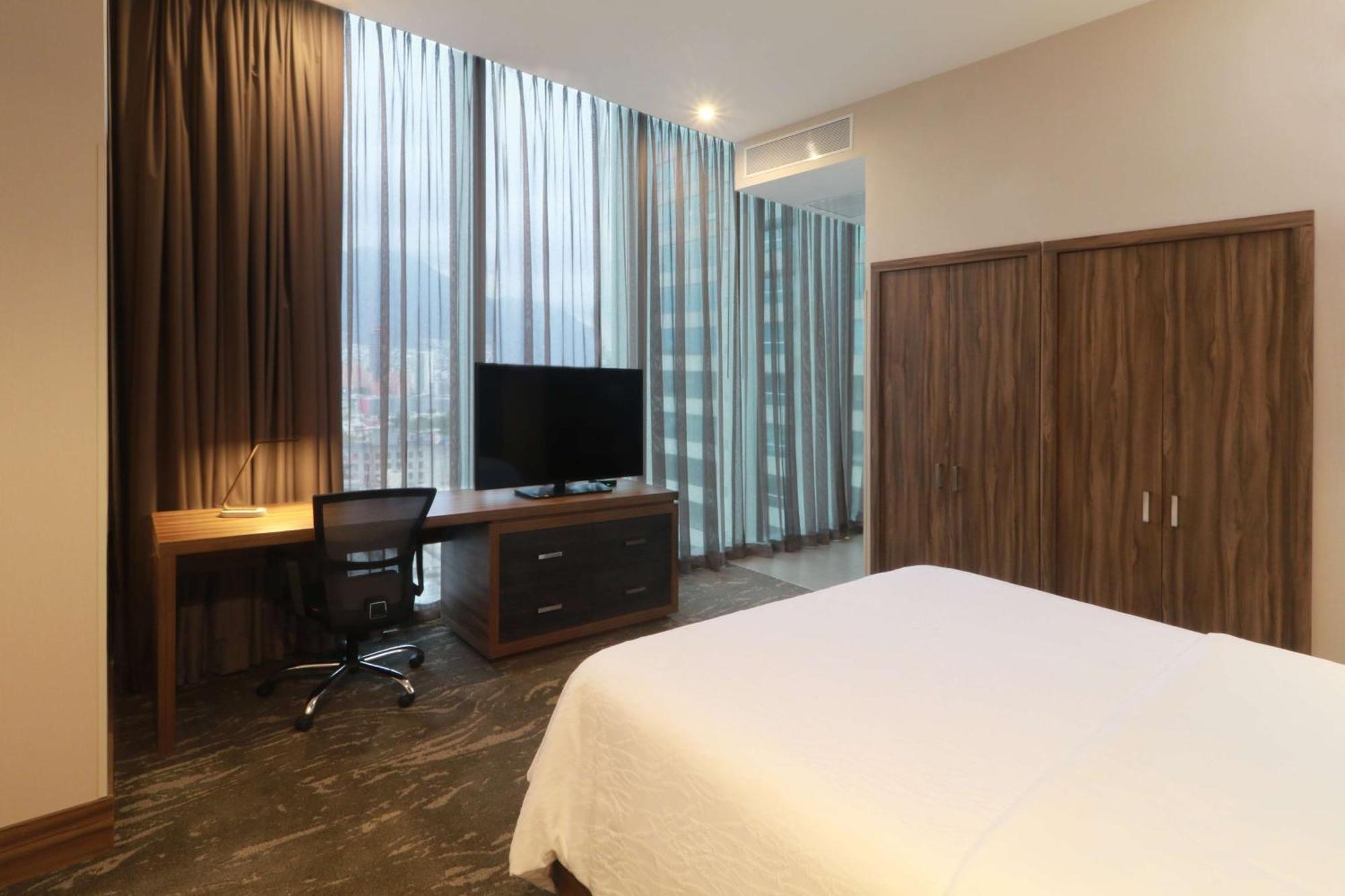 Hilton Garden Inn Monterrey Obispado Kültér fotó