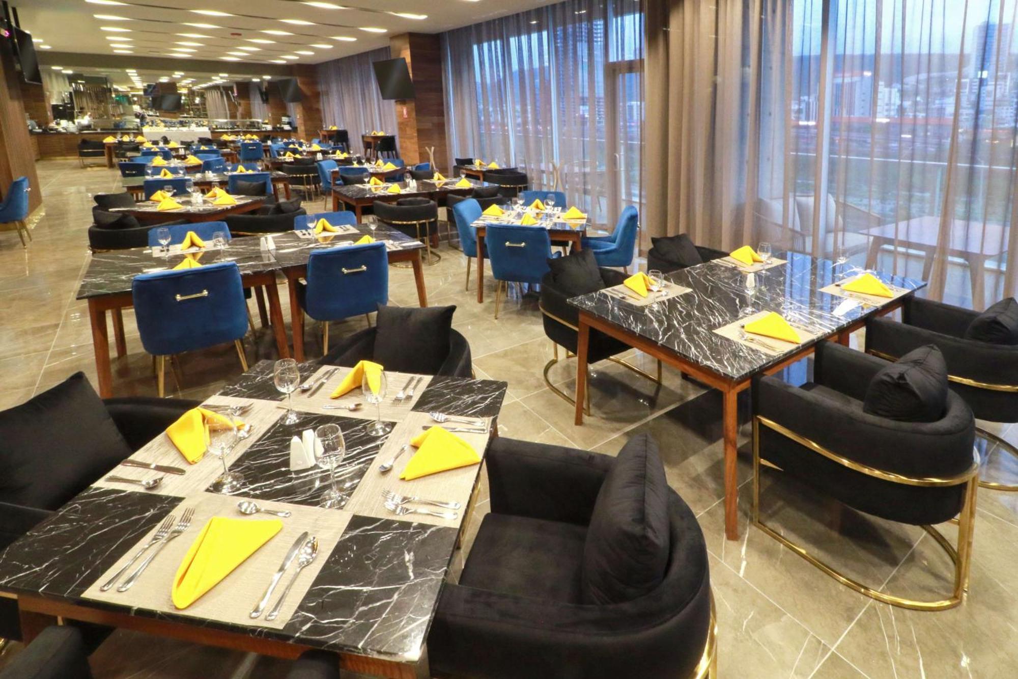 Hilton Garden Inn Monterrey Obispado Kültér fotó